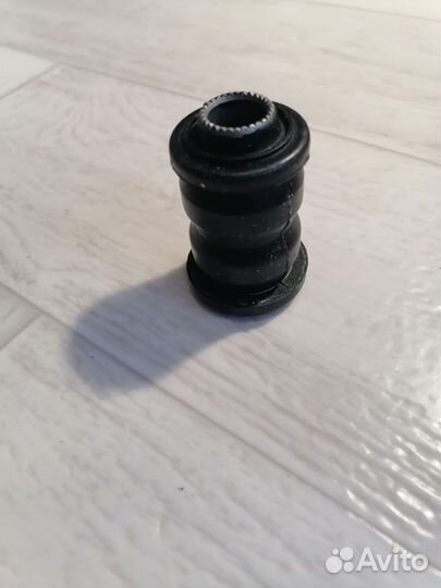 Сайлентблок переднего рычага Toyota Corolla