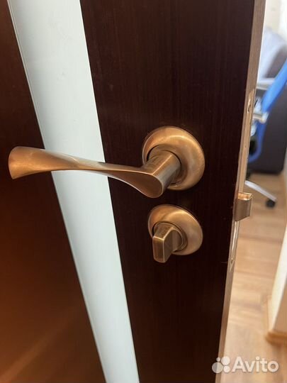 Межкомнатные двери 70см бу с коробкой