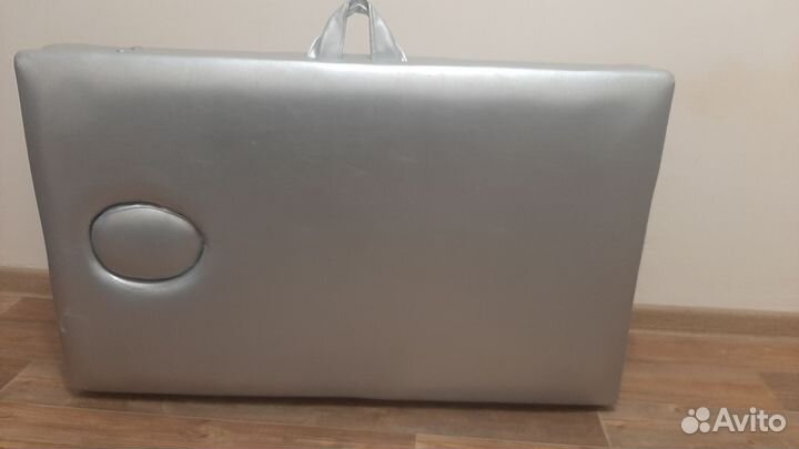 Массажная кушетка б/у