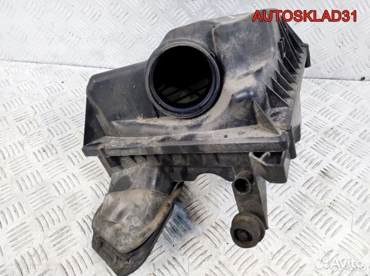 Корпус воздушного фильтра Opel Astra J 13311896