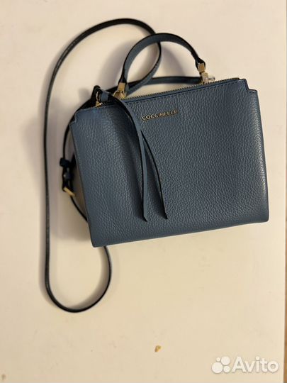 Сумка coccinelle кроссбоди