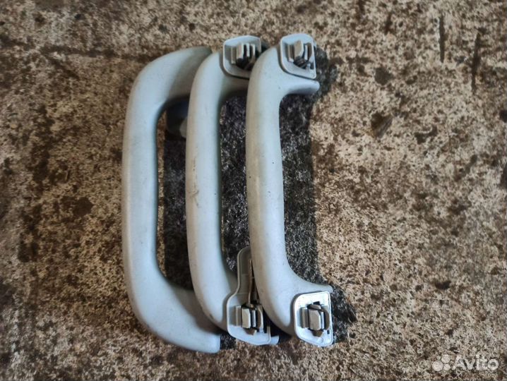 Потолочные ручки Mazda 3 Bk