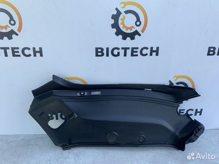 Накладка на фару левая A2048260924