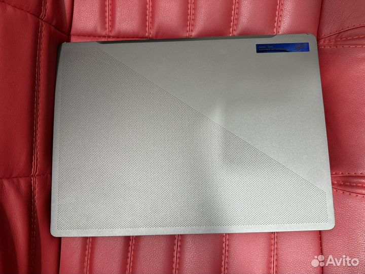 Asus rog zephyrus g14