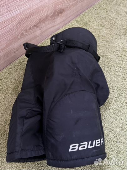 Хоккейные коньки, шорты, щитки