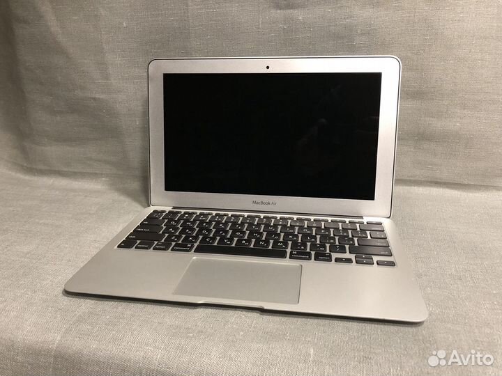 Apple macbook air 11’’