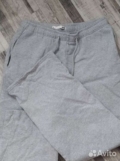 Серые штаны