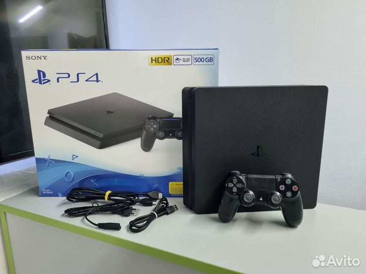Игровые приставки Sony Playstation 4 / Slim / Pro