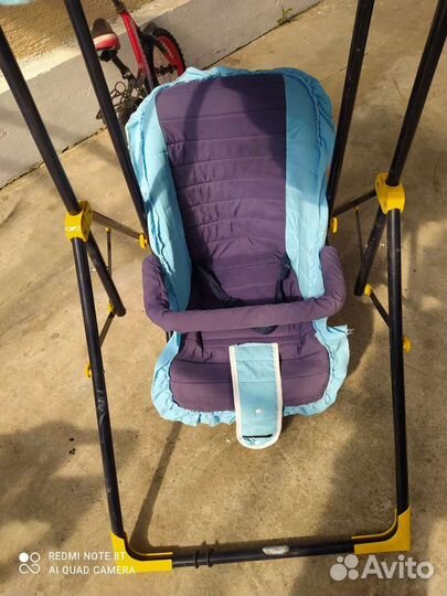 Детская качелька