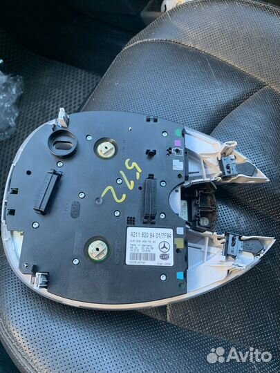 Плафон освещения салона w211