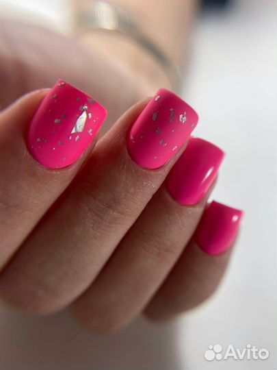 Мастер маникюра и педикюра