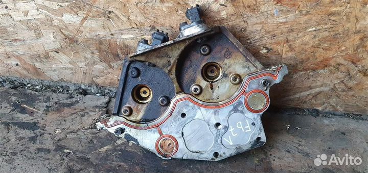 Крышка двигателя передняя Cadillac SRX 1 2003-2009