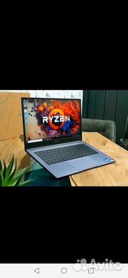 Honor. Ruzen 5 5500U (i7)