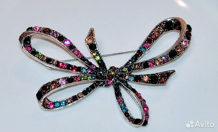 Брошь на одежду Романтика