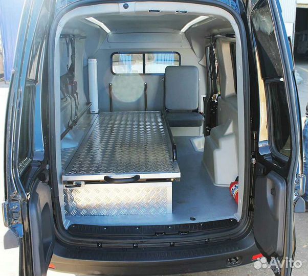 Перевозка тел умерших в другой город. Катафалк