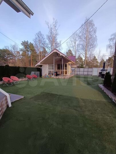 Коттедж 300 м² на участке 6 сот.