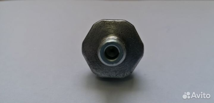 Датчик давления масла Субару