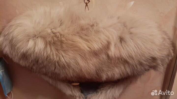 Воротник из песца белый