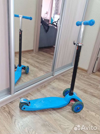 Самокат детский трехколесный