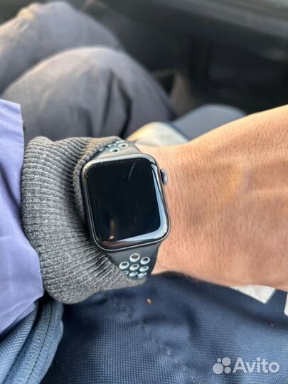 Часы apple watch se 44 mm