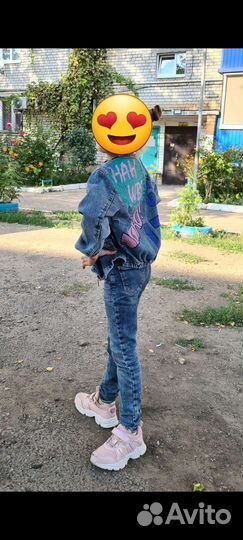Костюм на девочку джинсовый