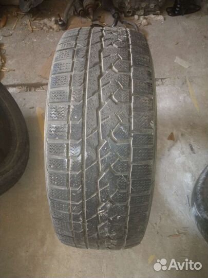 Kumho I'Zen RV Asymmetric 235/55 R18