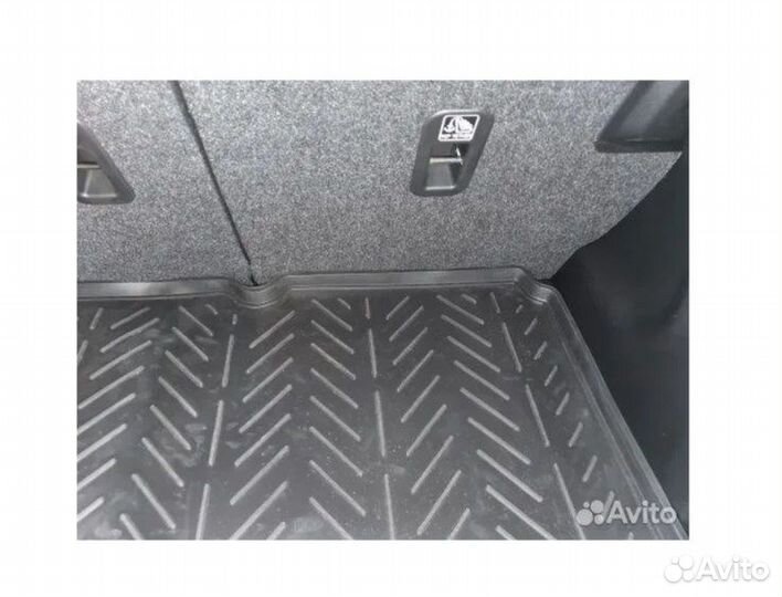 Коврик в багажник Suzuki Vitara (2015-н.в.) нижний