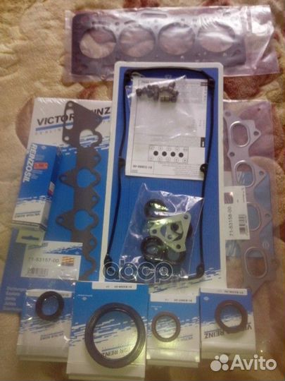 Комплект прокладок двигателя 015388001 victor R