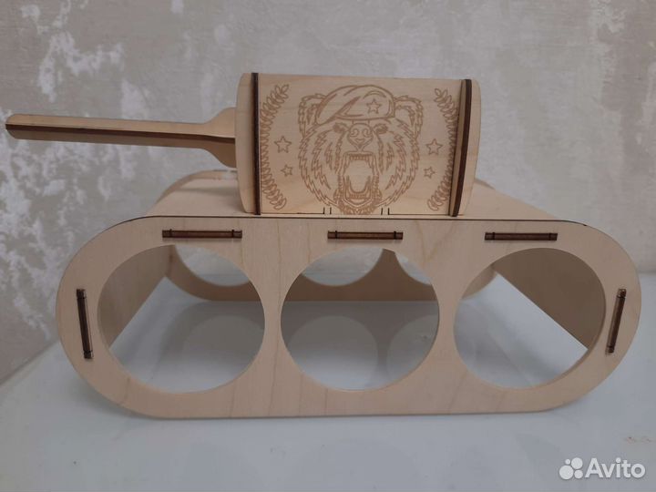 Подарок Танк под пиво и закуску с 23 февраля