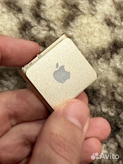 Apple iPod Shuffle 2GB