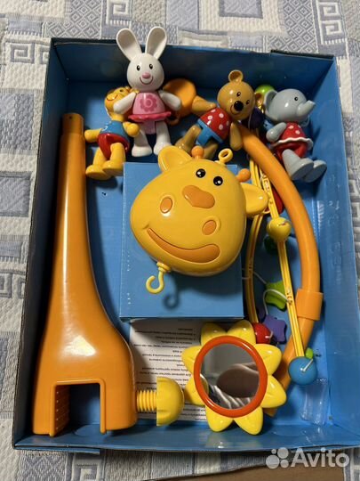 Мобиль на кроватку новый