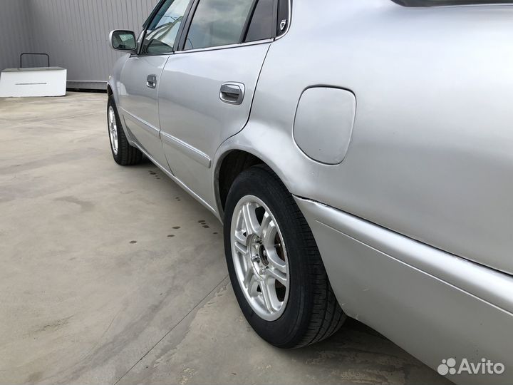 Toyota Corolla 1.3 AT, 2000, 325 000 км