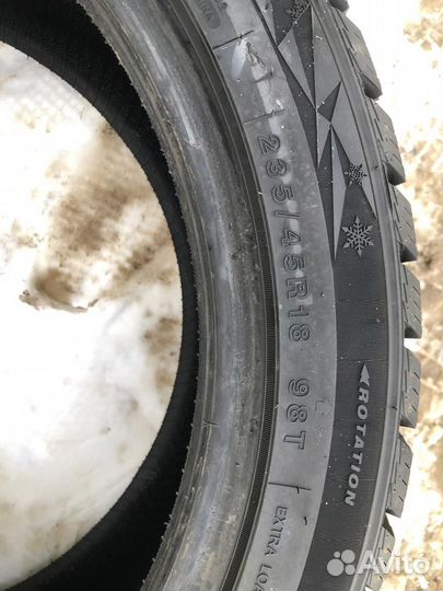 Rotalla Setula S-Race AT08 235/45 R18