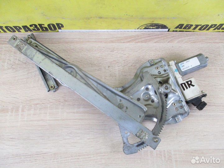 Toyota Corolla Стеклоподъемник передний правый