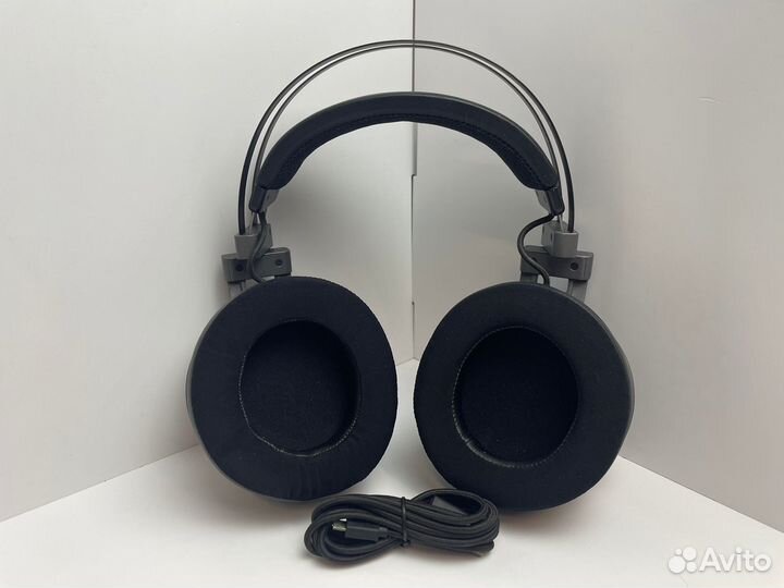 Наушники Razer Nari Ultimate