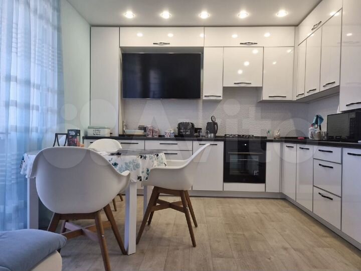 2-к. квартира, 61,8 м², 3/3 эт.