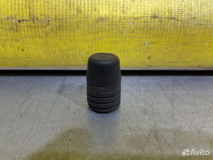 Отбойник багажника передний Kia Ceed JD 1.4 2013