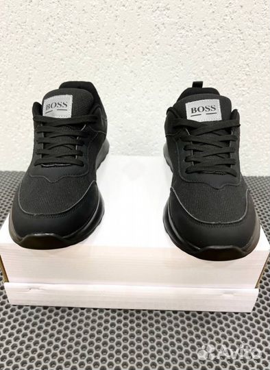 Кроссовки Boss модные