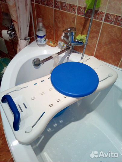 Сиденье для ванны поворотное Ortonika lux 330