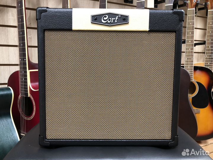 Комбоусилитель Cort CM15R-EU-BK, 15Вт, (черный)