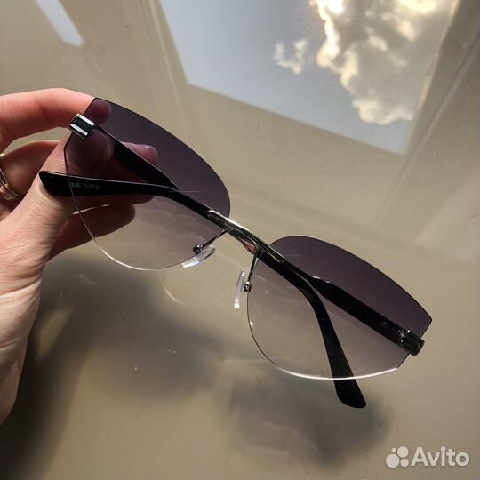 Солнцезащитные очки женские