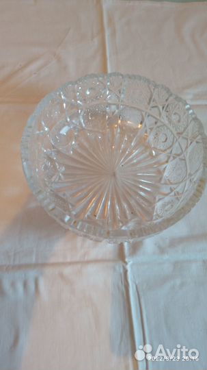 Вазы и салатницы хрустальные, в отличном состояние