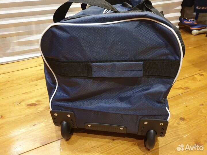 Хоккейный баул на колесах, с выдв ручкой, 28