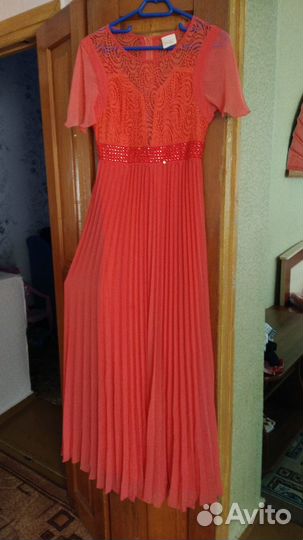 Вечернее платье