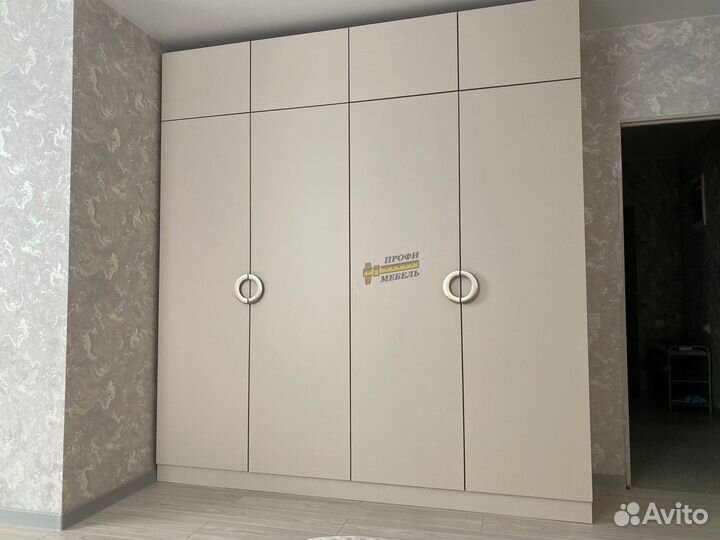 Шкaф раcпашной