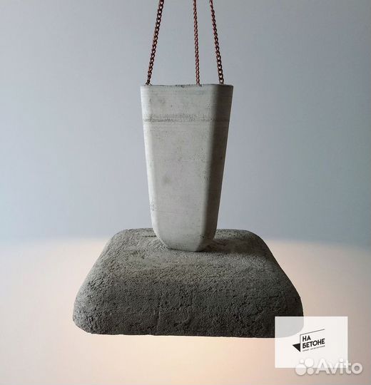 Люстра из бетона