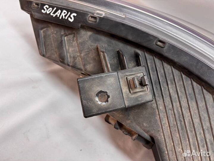 Фара правая Hyundai Solaris 92102-H5100
