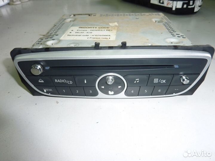 Renault Megane3 Fluence магнитола