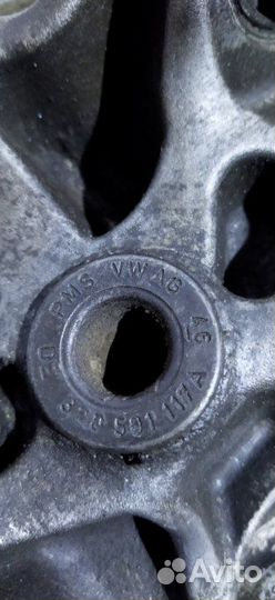 Кулак подвески задний правый Audi А4 В9 cvna 2017