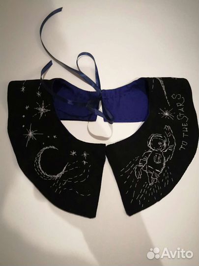 Воротнички вышитые